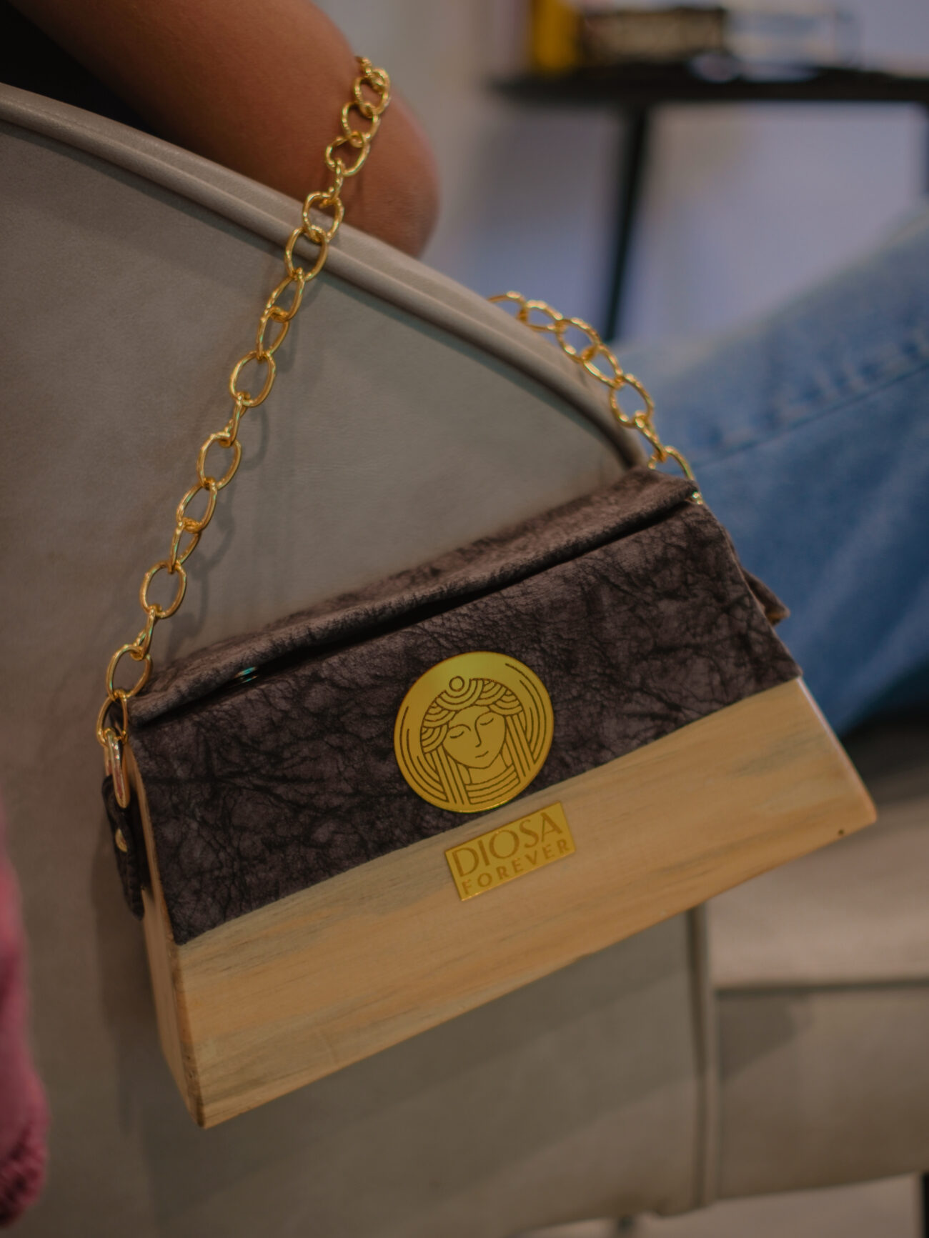 Monroe Black Beauty Handbag - Image 5