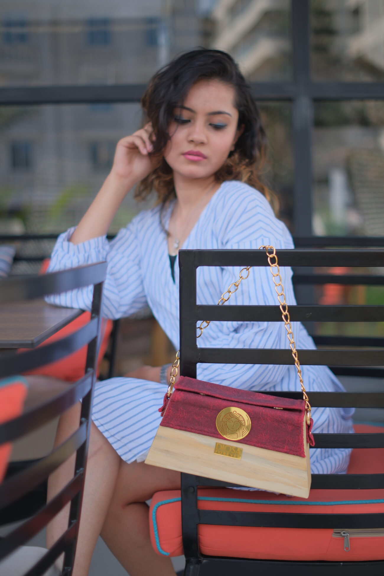 Monroe Scarlet Handbag - Image 4