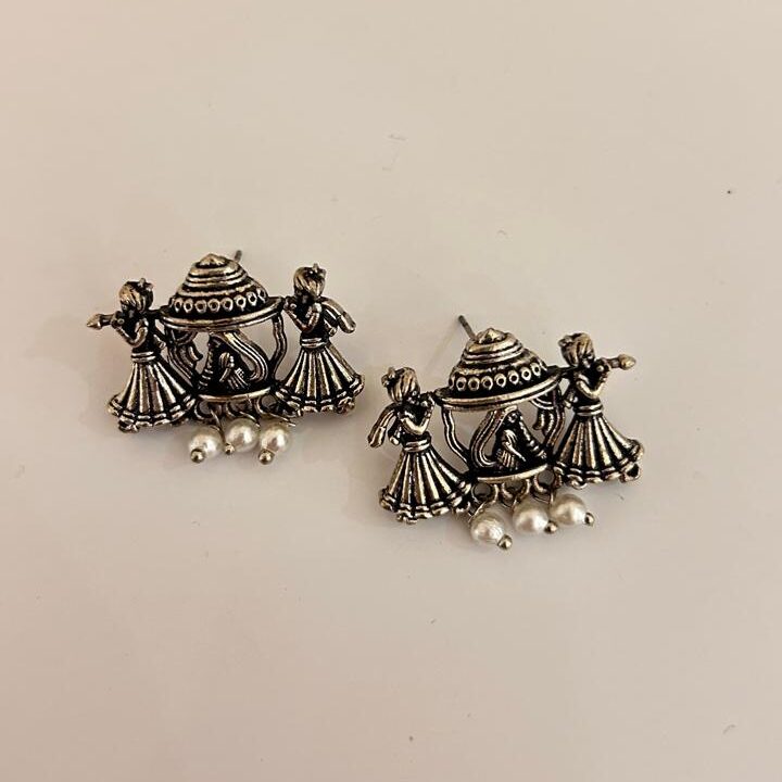 Palki Earrings